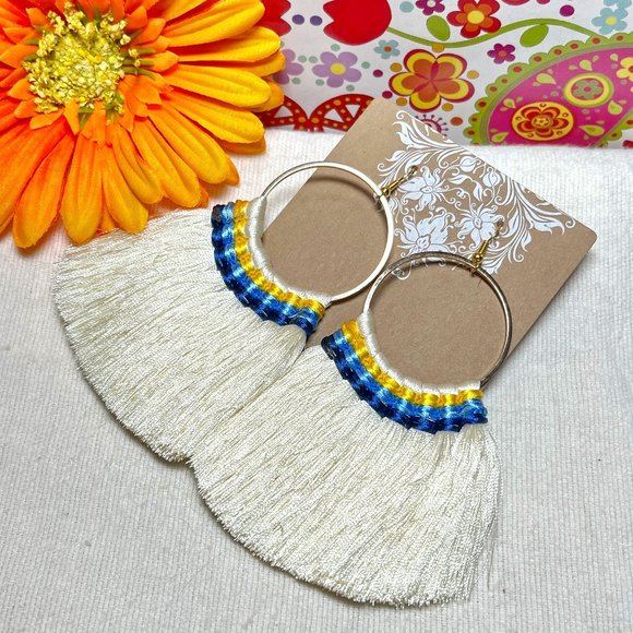 Large Fan Tassel Earrings Ivory Hoops Long Smooth Silky Fringe Drop Dangles NWT - Picture 2 of 5
